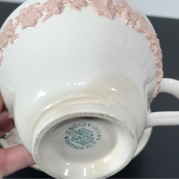 Wedgwood Etruria Embossed Queens Ware Pink on White Tea Cup Saucer Set England - Picture 9 of 16
